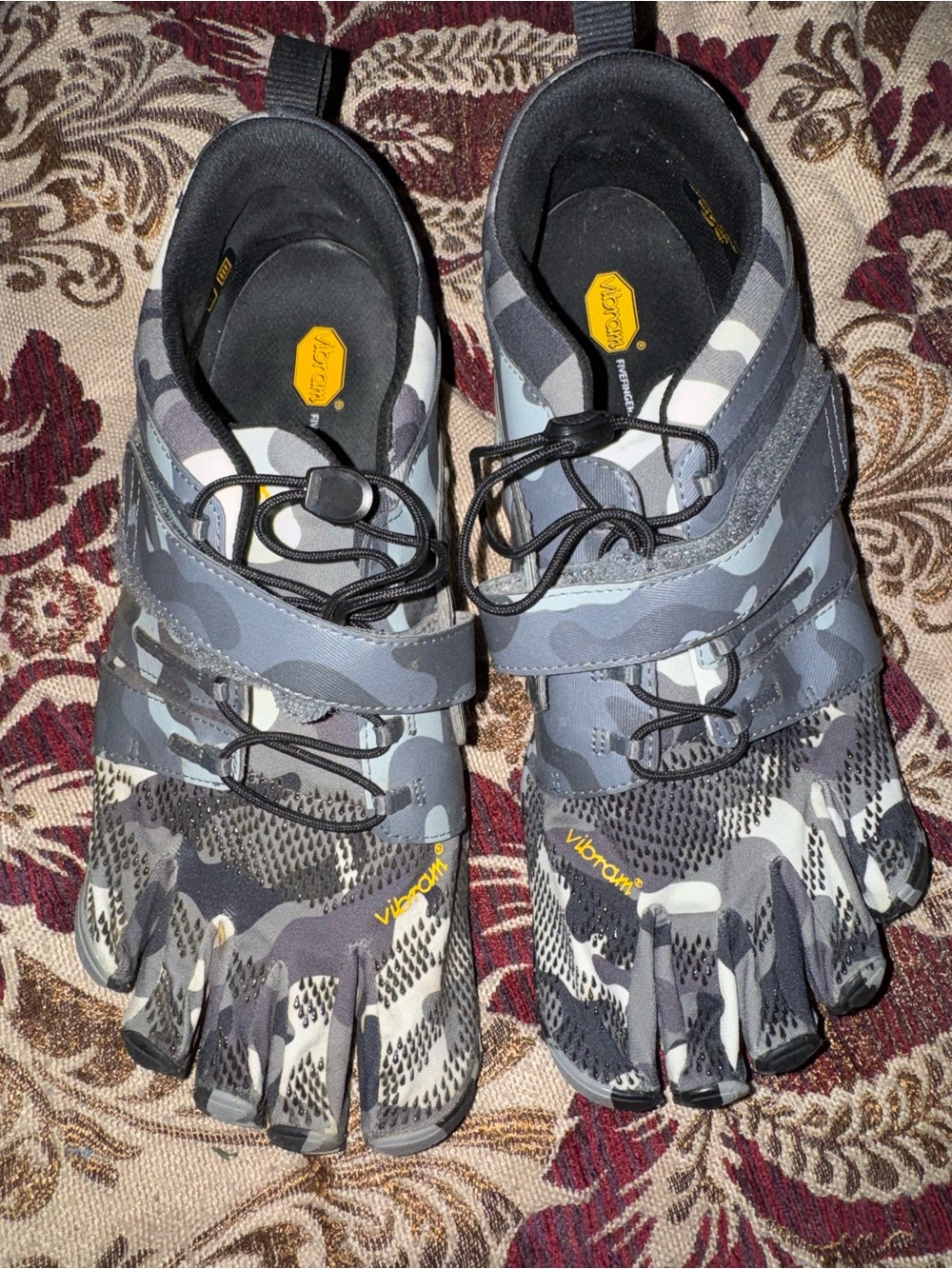 Vibram FiveFingers Gray Camo Toe Shoes
